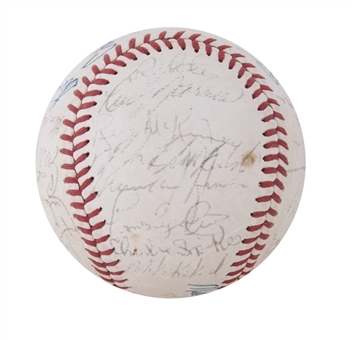 1972 New York Yankees Team Signed OAL Cronin Baseball With 29 Signatures Including Munson, Howard & Murcer (JSA)